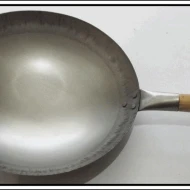 Iron Wok w wooden hdl 16