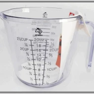 Plastik Measuring Cup 600ml