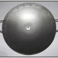 Iron Wok w 2 hdl 16