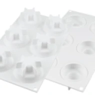 GAME 115  SILICONE MOULD 65 H 40 MM